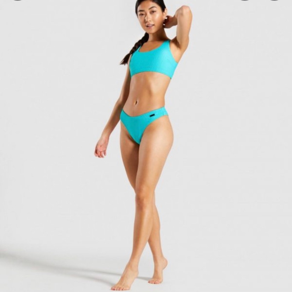 Gymshark blue swim set 🦈
